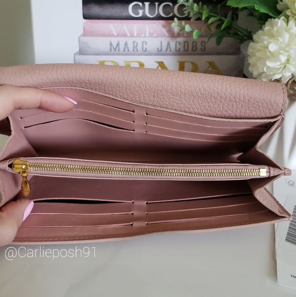 **SOLD** Authentic Pre-owned Louis Vuitton Capucines Flap Wallet - Picture 6 of 16